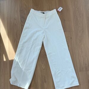 Tahari Wide Leg white pants size 8
